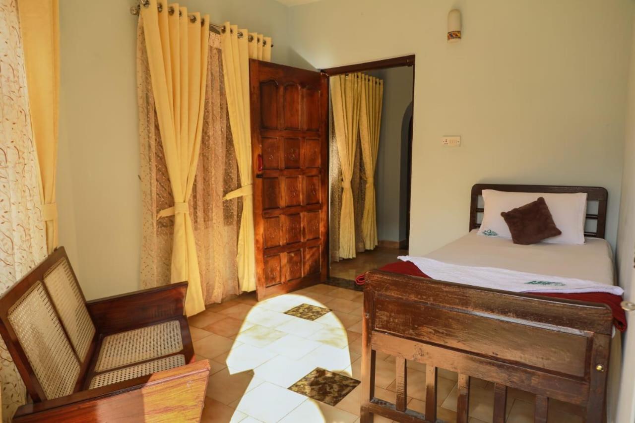 Bob Leisure Hotel Ooty Bagian luar foto