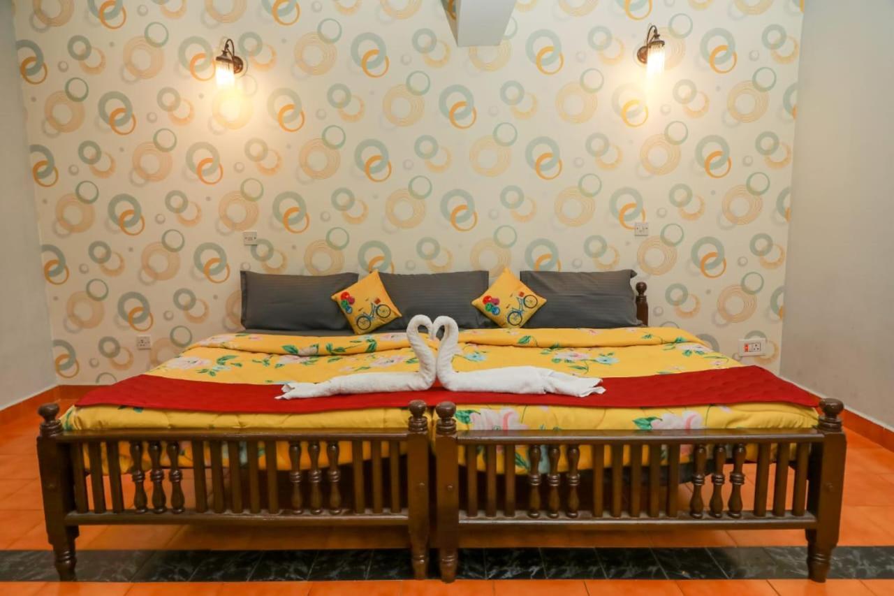 Bob Leisure Hotel Ooty Bagian luar foto