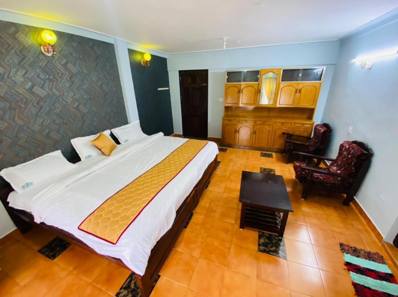 Bob Leisure Hotel Ooty Bagian luar foto